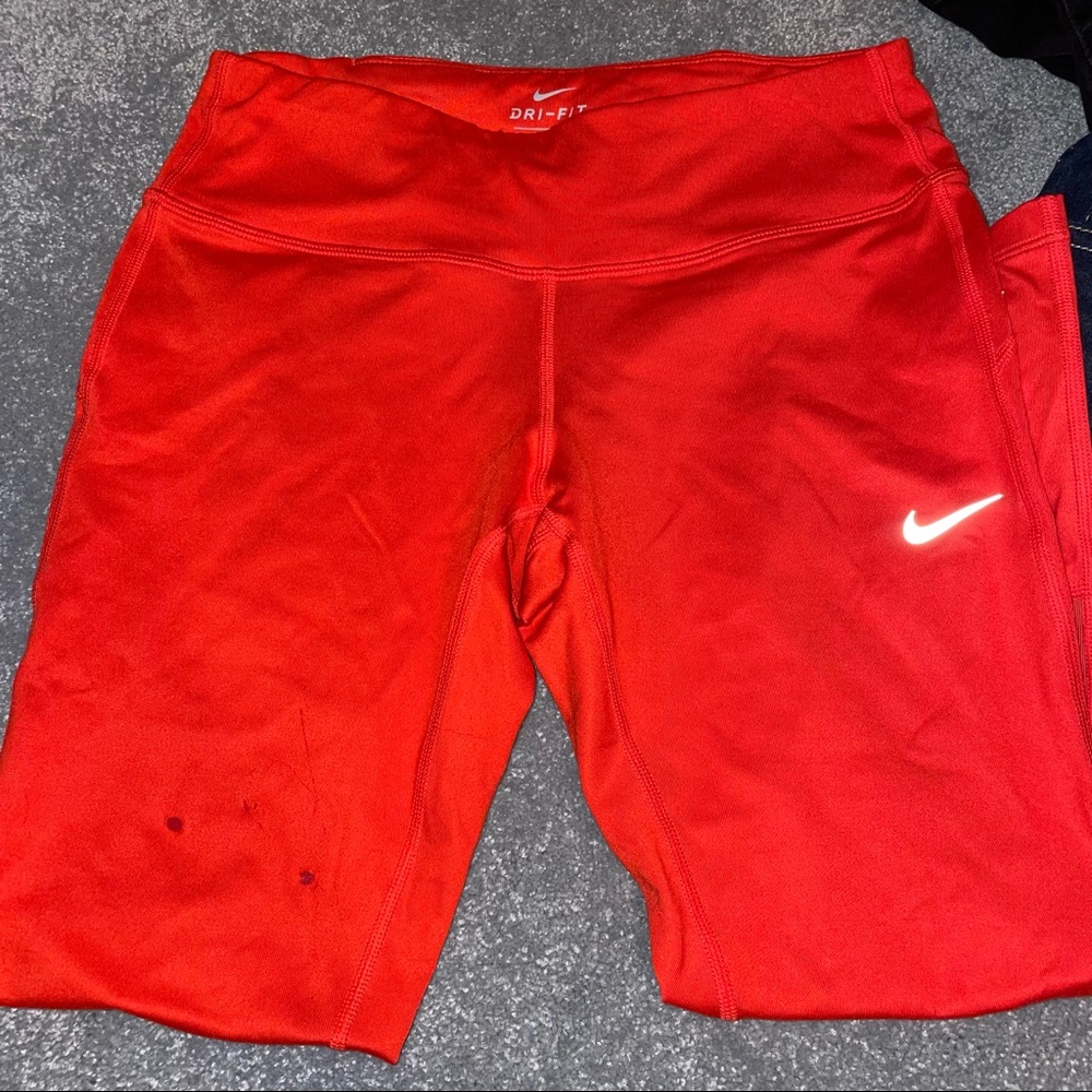 Nike cropped leggings